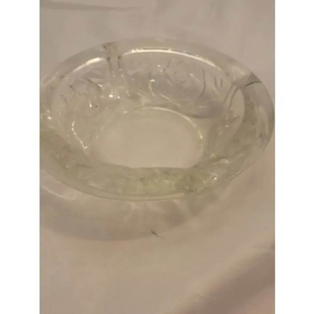 KIG Indonesia Pressed Heavy Glass Rose Pattern Vintqge Ashtray 4 Rest 6